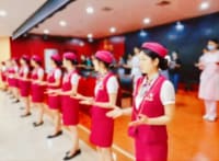 優(yōu)質(zhì)服務，以“禮”開始，我院護理部、門診部開展禮儀服務培訓