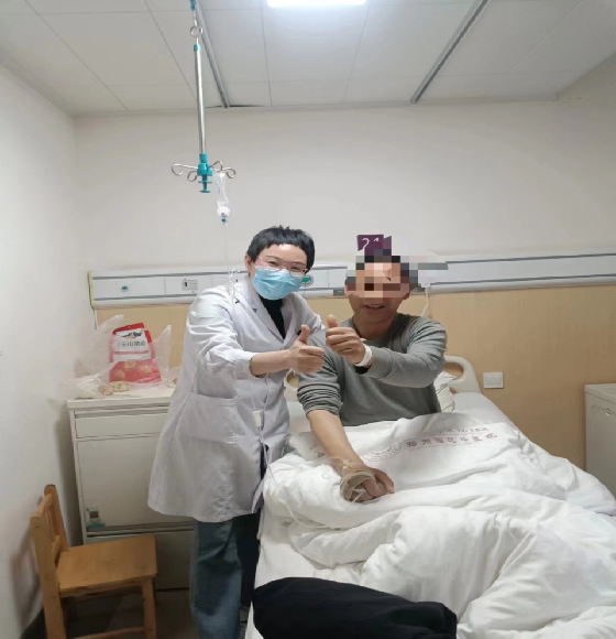 可怕！上班男子突然失去意識，活動受限，只因這個習(xí)慣······
